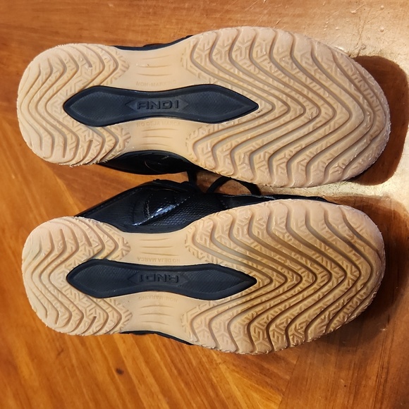 Youth AND1 Basketball shoes - Picture 4 of 4